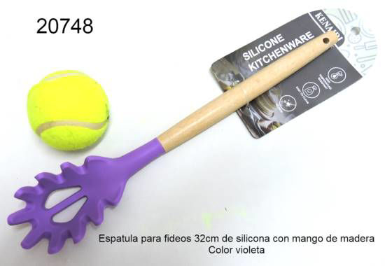 Imagen de ESPATULA PARA FIDEOS DE SILICONA MANGO MADERA 32CM VIO 12.24